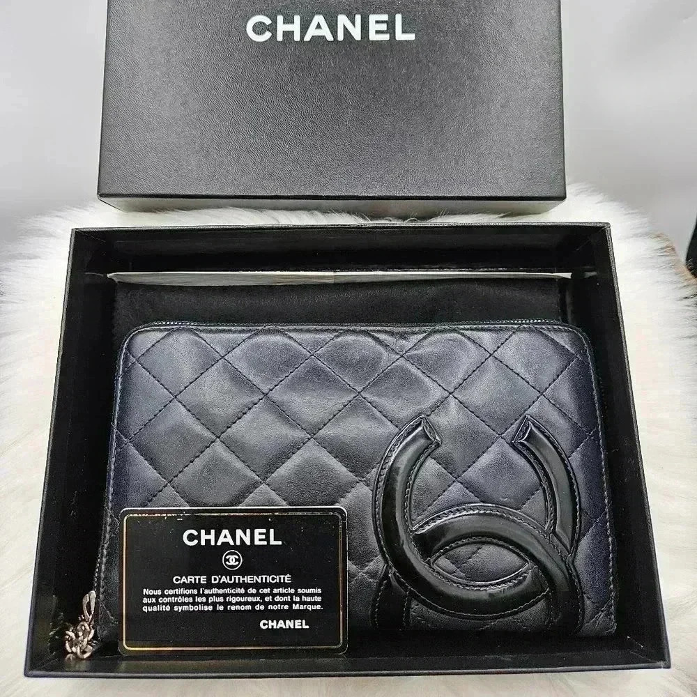 Chanel  Black Quilted Leather Cambon Ligne Zippy Organizer Wallet